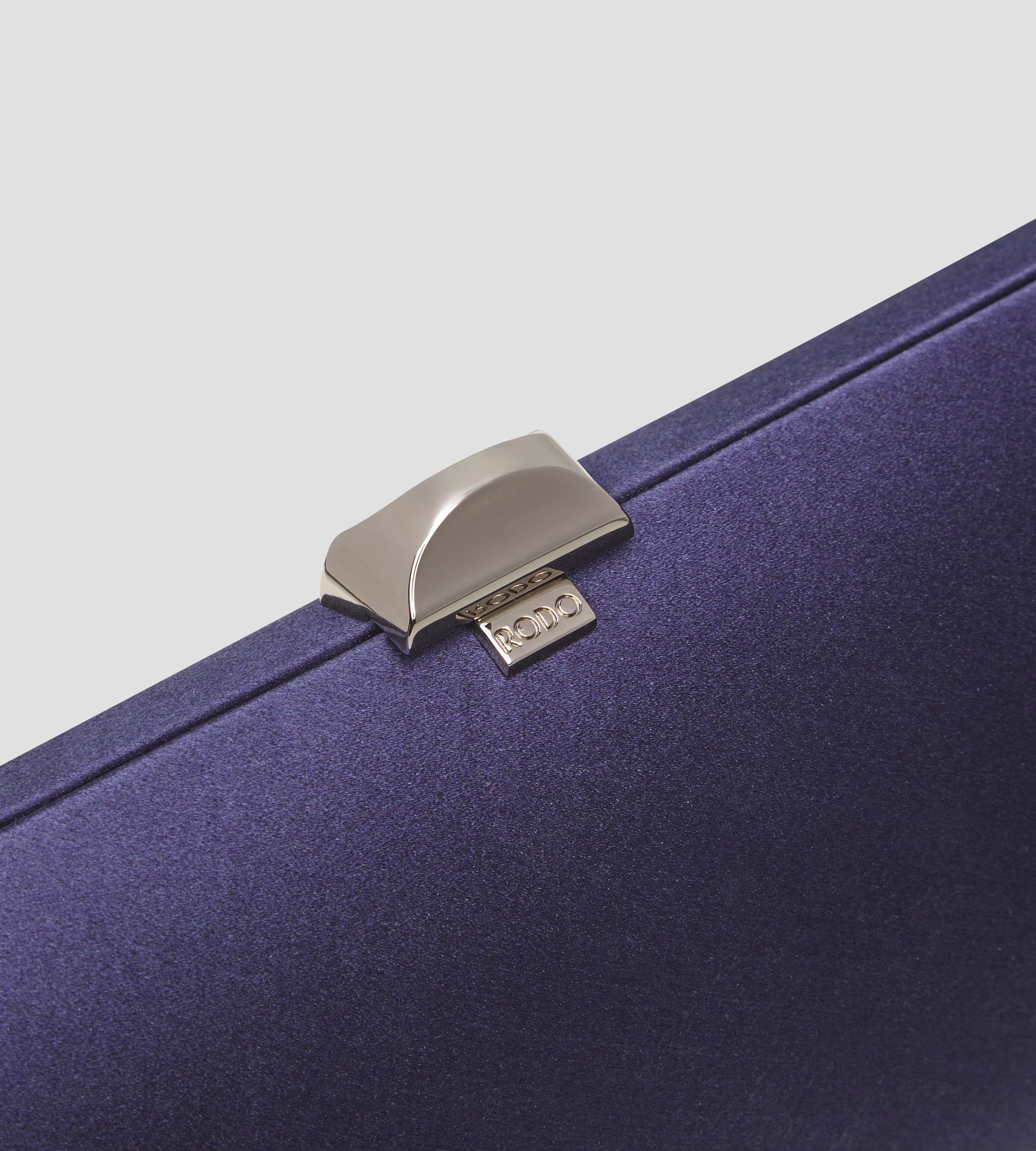 Tube Plus Clutch