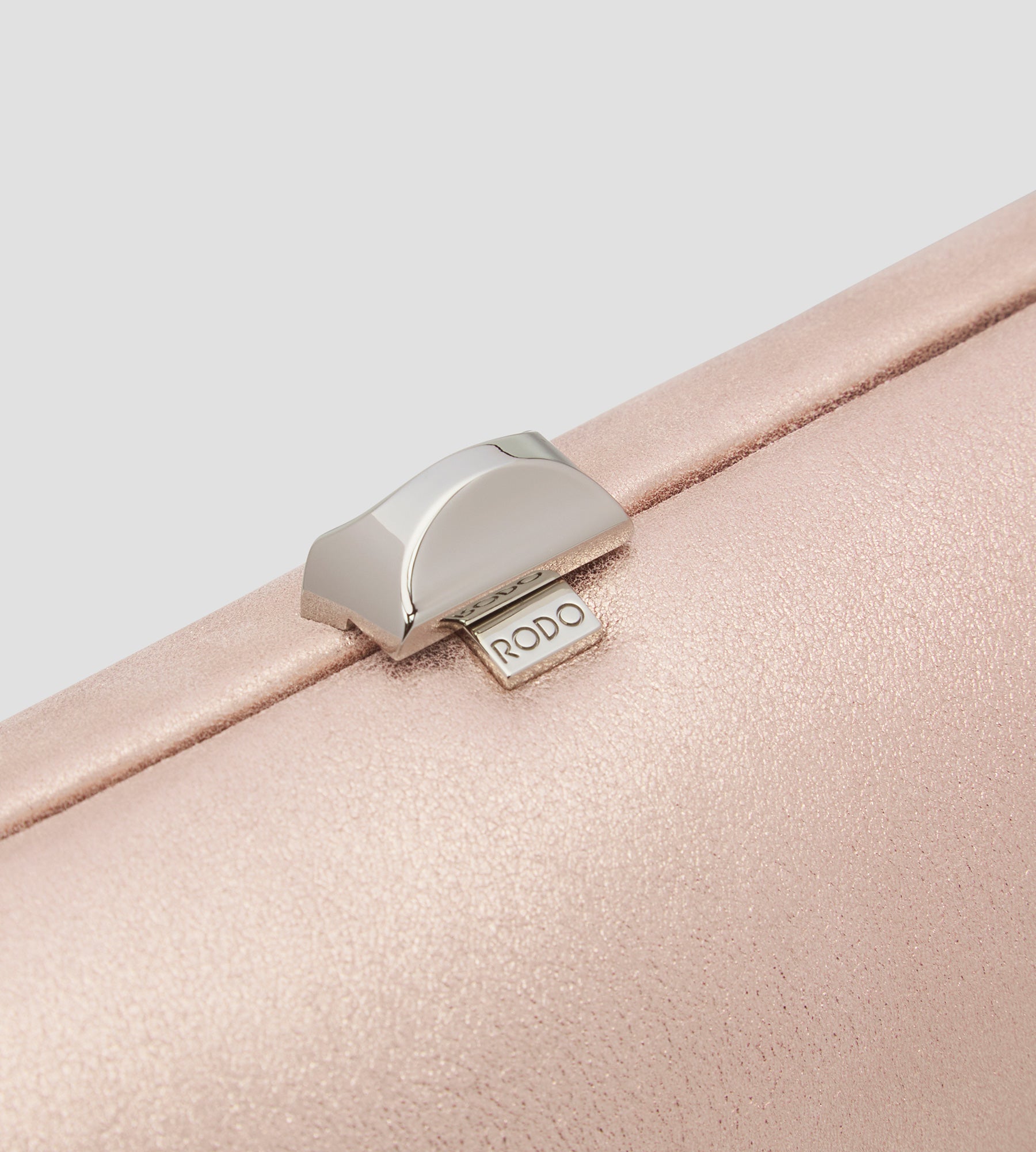 Tube Plus Clutch