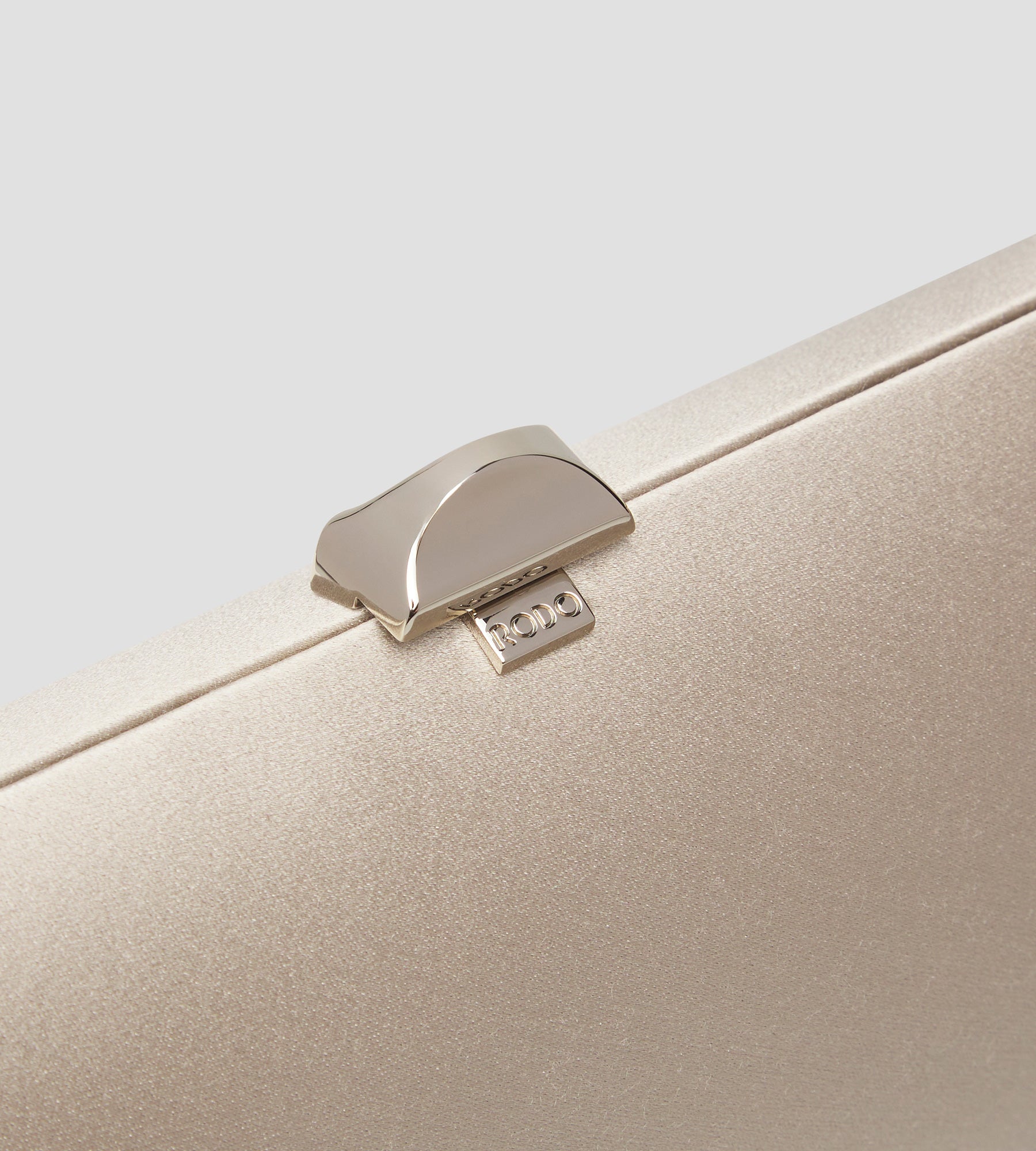 Tube Plus Clutch