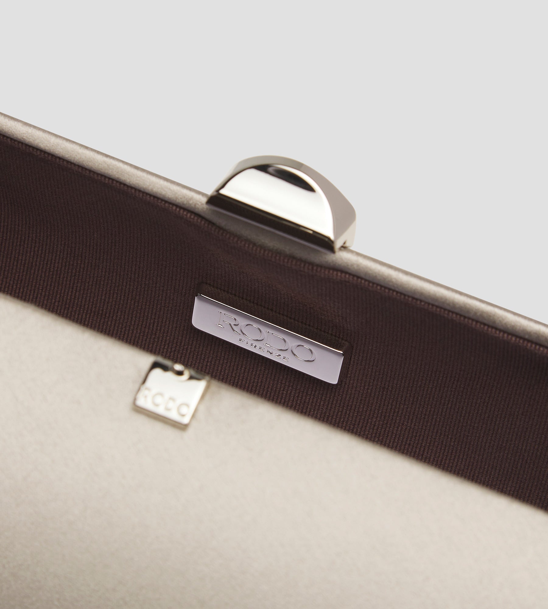 Tube Plus Clutch
