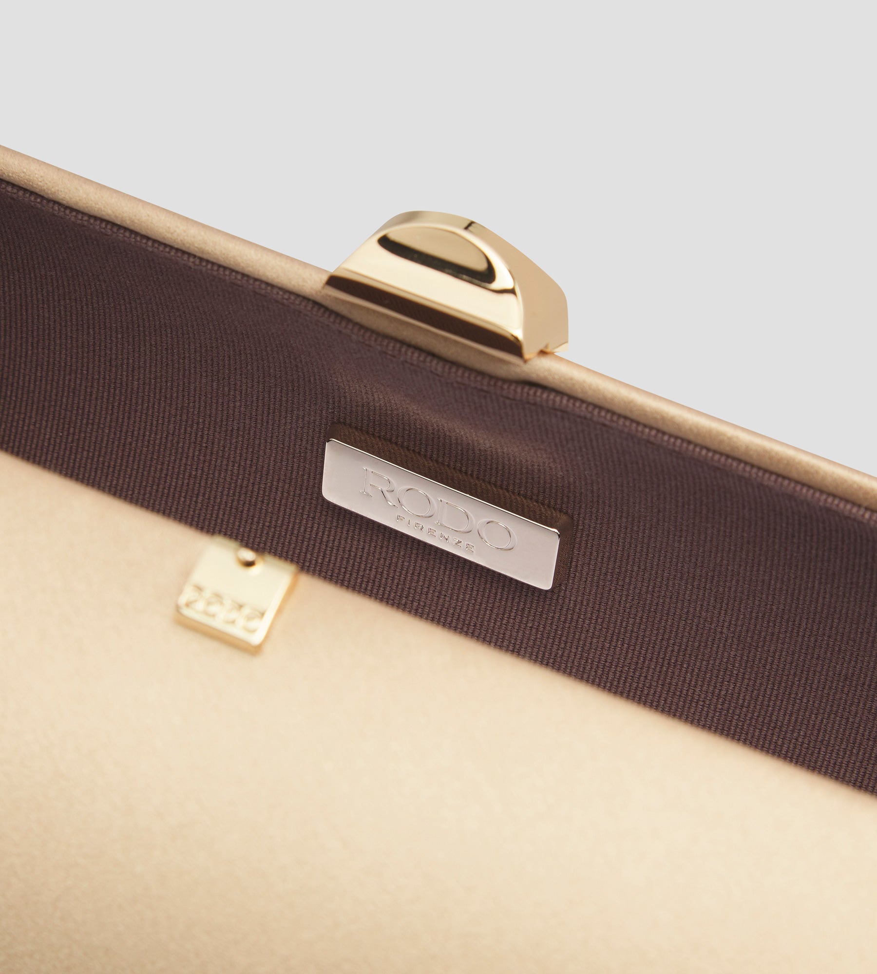 Tube Plus Clutch