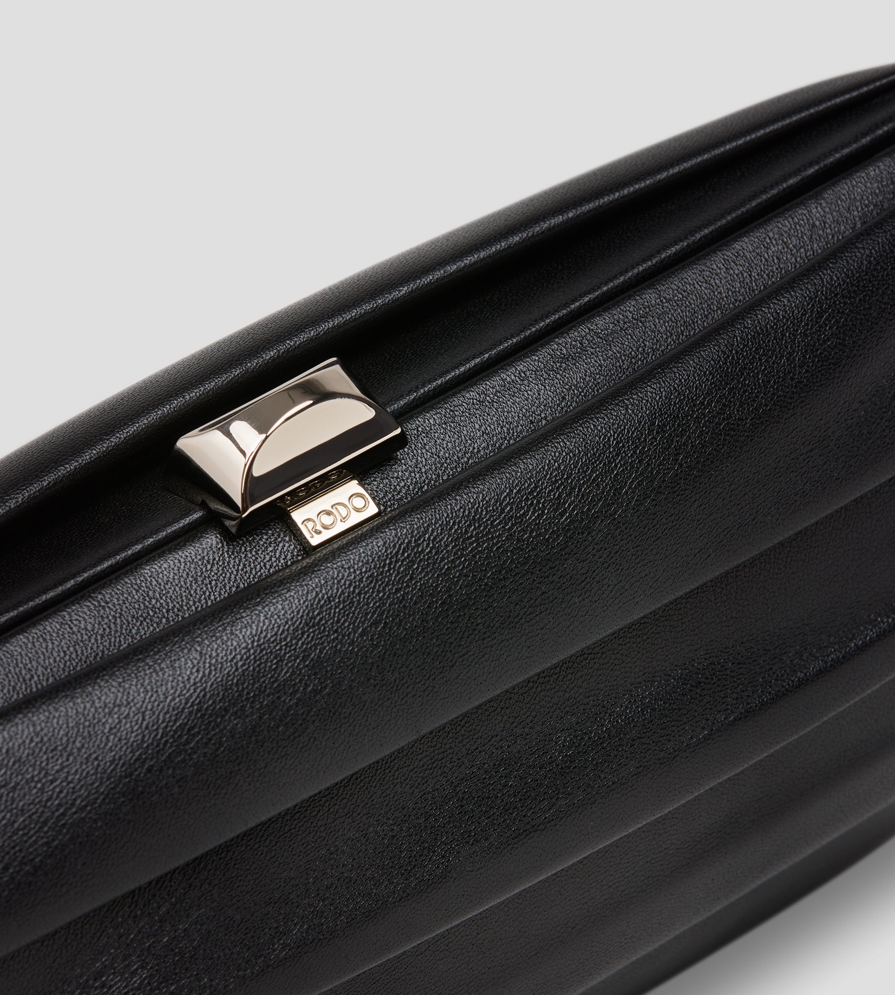 Tube Plus Clutch
