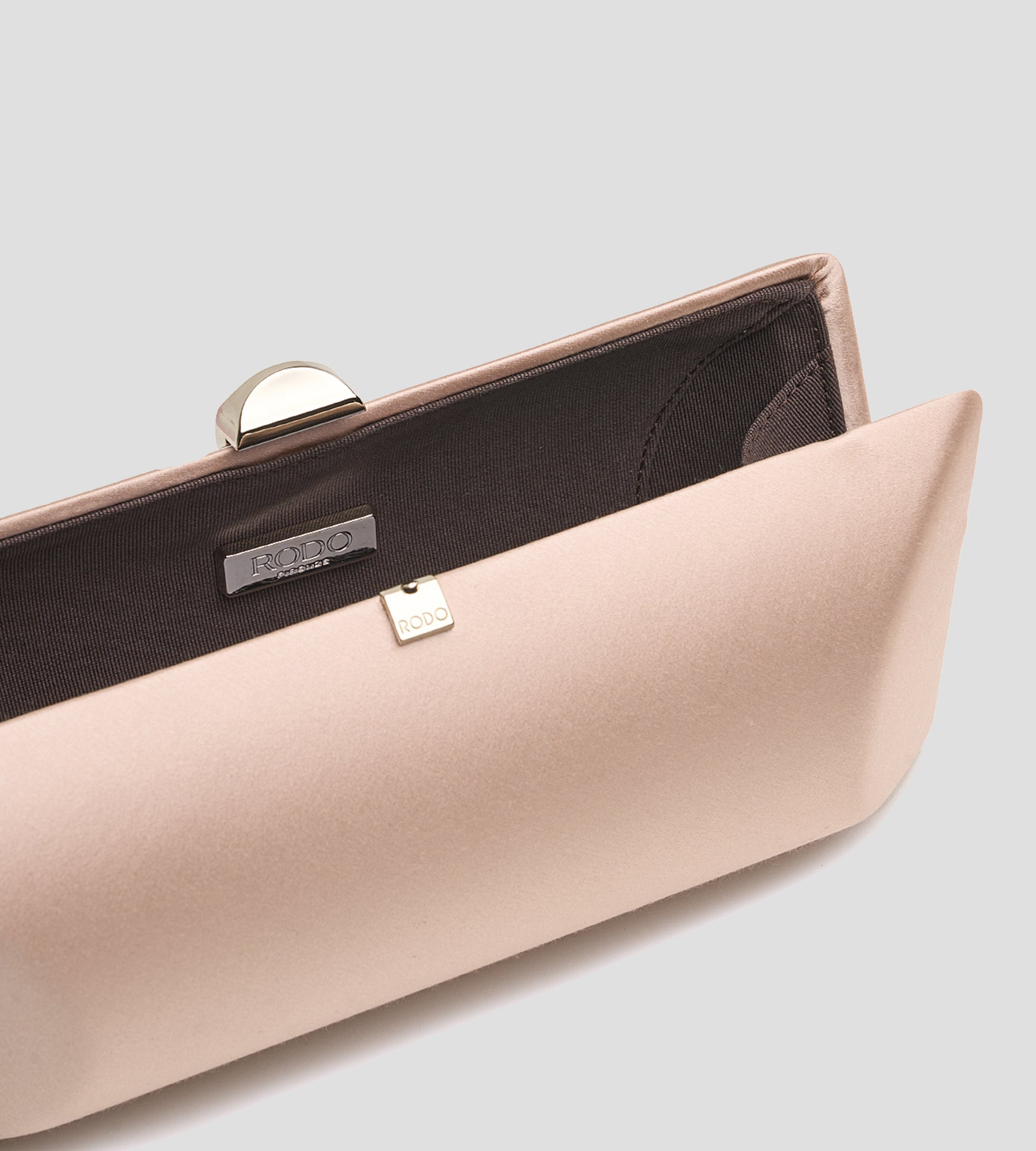 Tube Plus Clutch