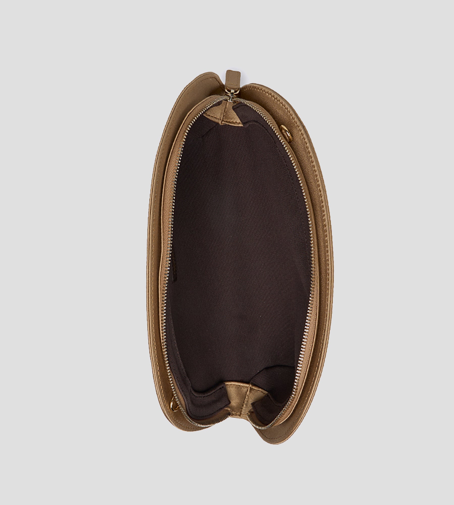 ラターシャ・スモール